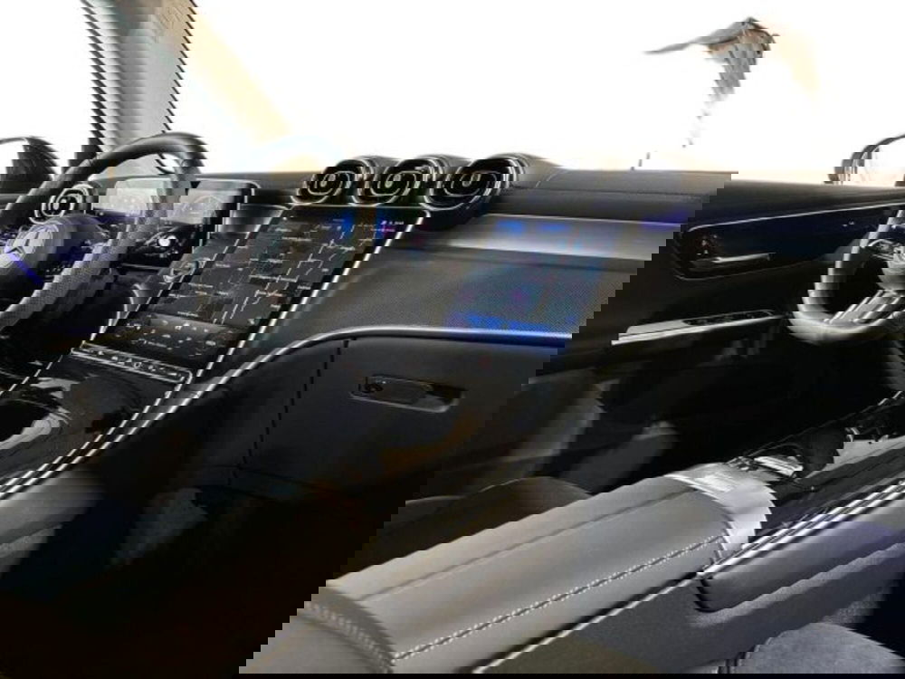 Mercedes-Benz GLC nuova a Bologna (15)