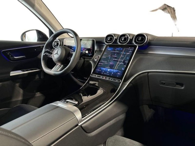 Mercedes-Benz GLC nuova a Bologna (15)