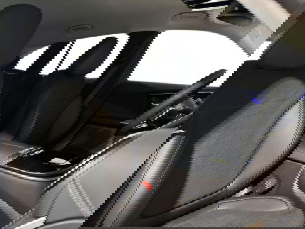 Mercedes-Benz GLC nuova a Bologna (16)