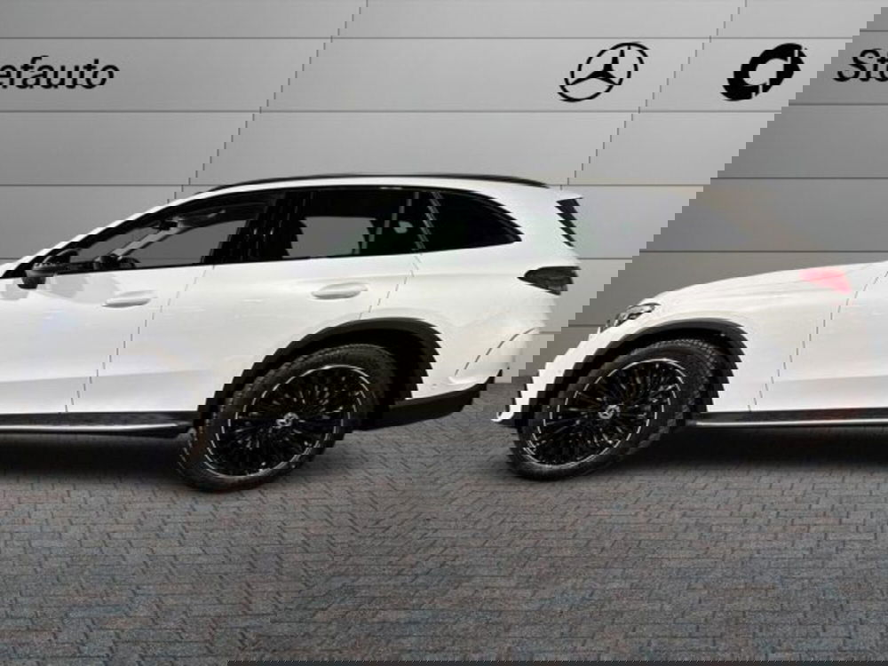 Mercedes-Benz GLC nuova a Bologna (3)