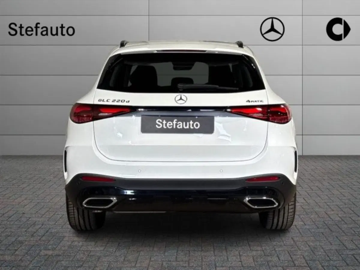 Mercedes-Benz GLC nuova a Bologna (6)