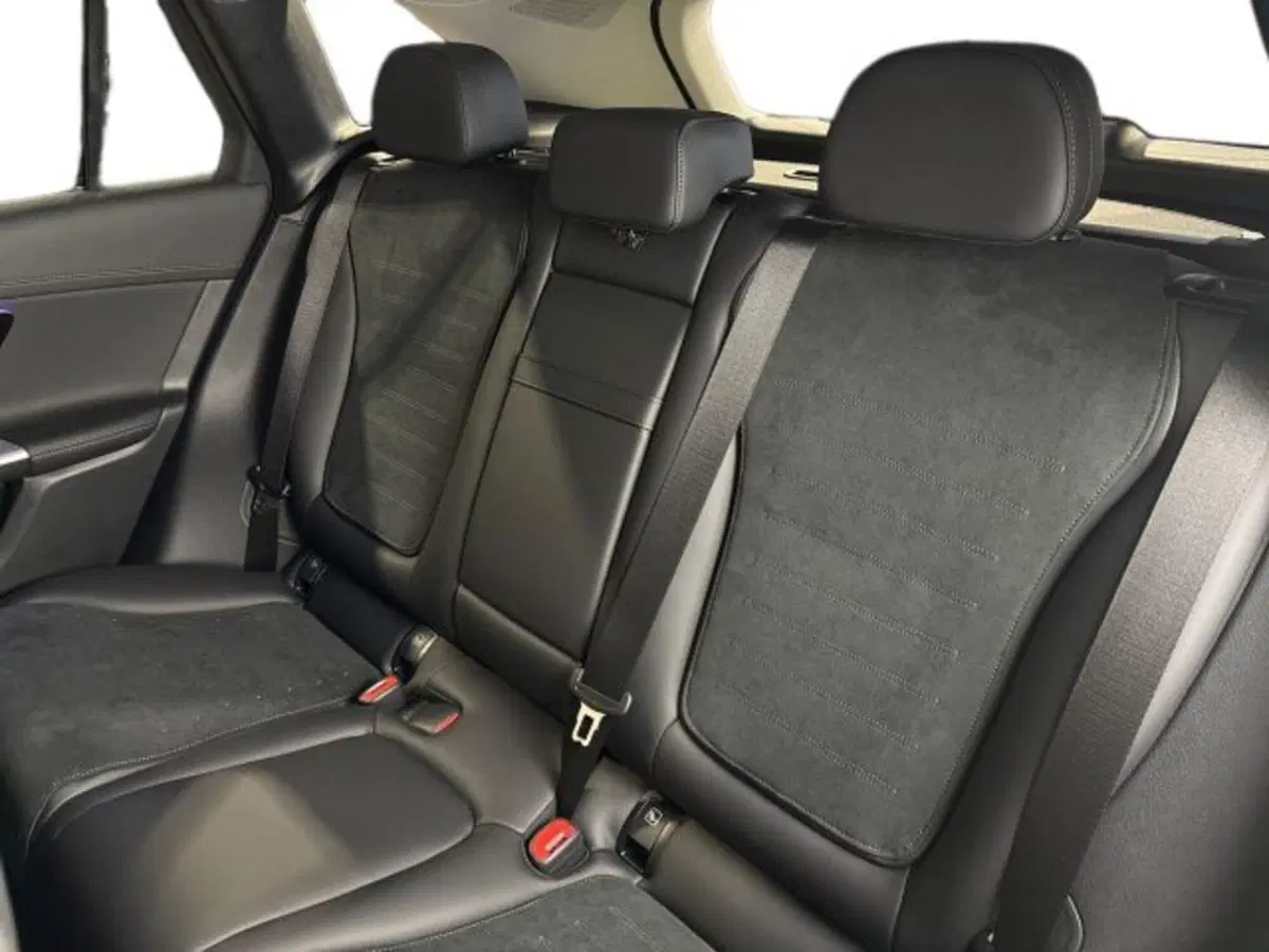 Mercedes-Benz GLC nuova a Bologna (9)