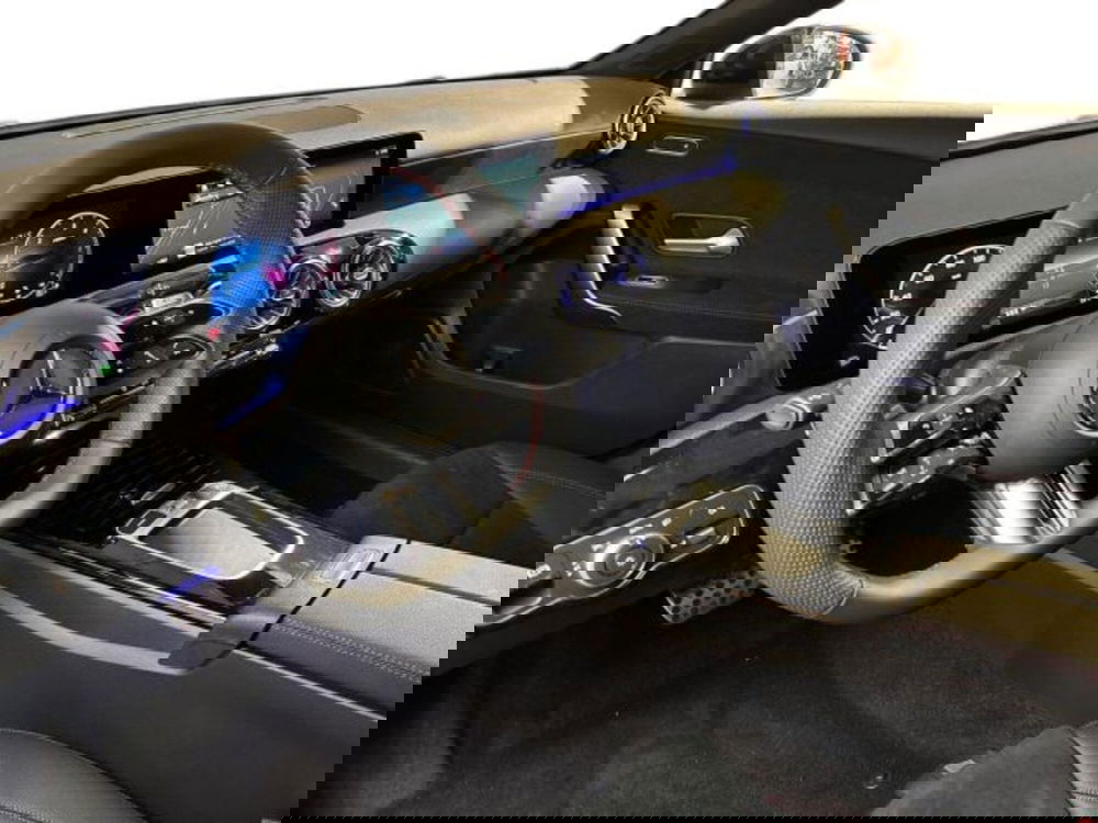 Mercedes-Benz Classe A nuova a Bologna (11)