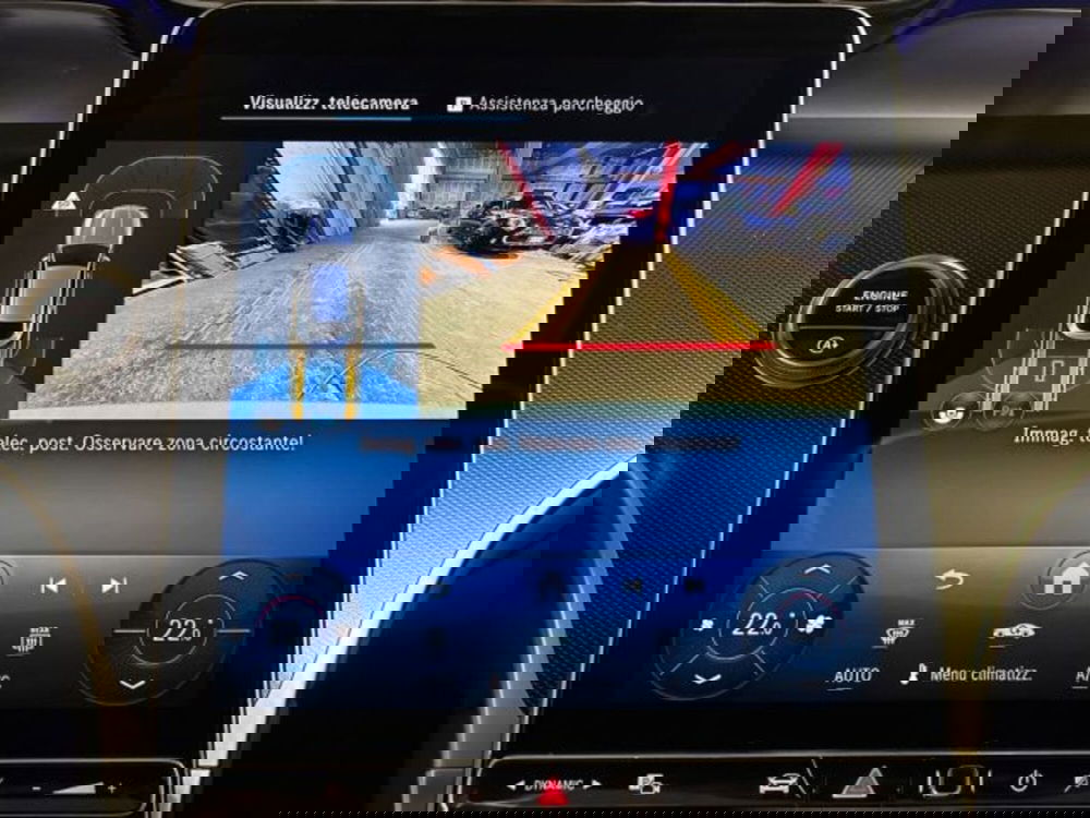 Mercedes-Benz GLC nuova a Bologna (12)