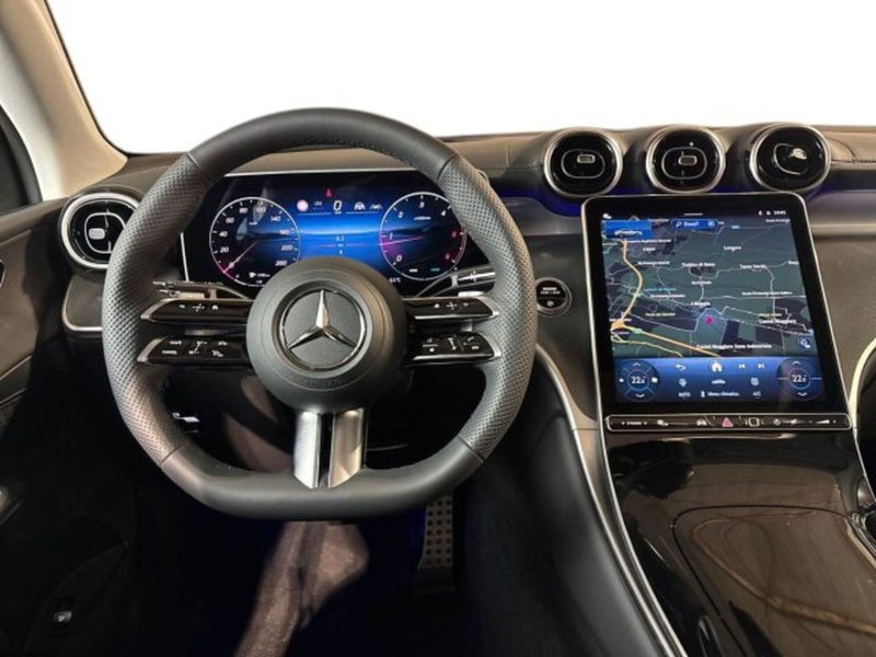 Mercedes-Benz GLC nuova a Bologna (14)