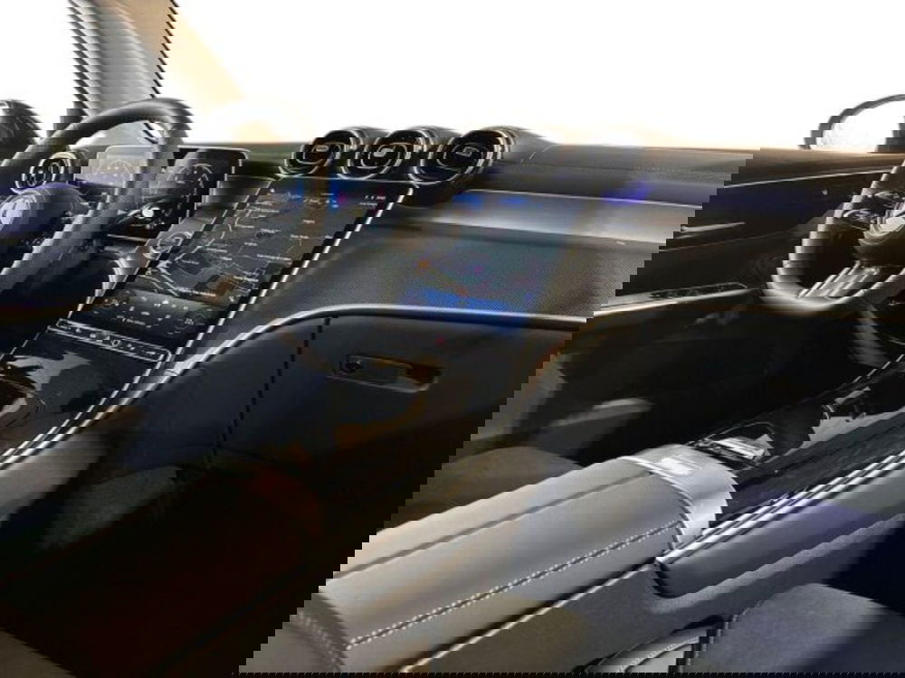 Mercedes-Benz GLC nuova a Bologna (15)