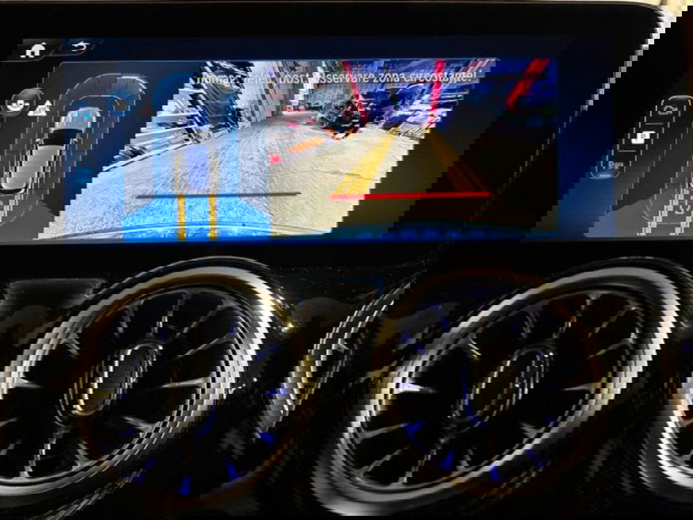 Mercedes-Benz GLA SUV nuova a Bologna (12)