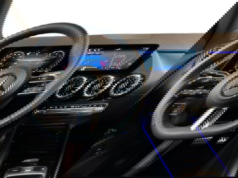 Mercedes-Benz GLA SUV nuova a Bologna (14)