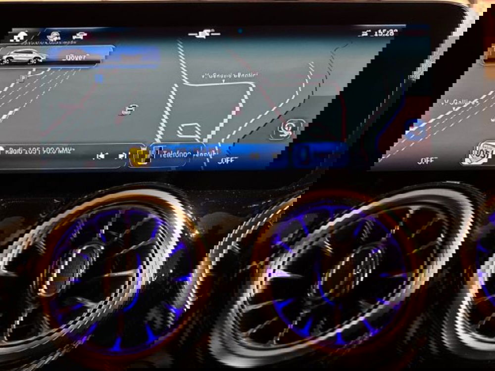 Mercedes-Benz GLA SUV nuova a Bologna (17)