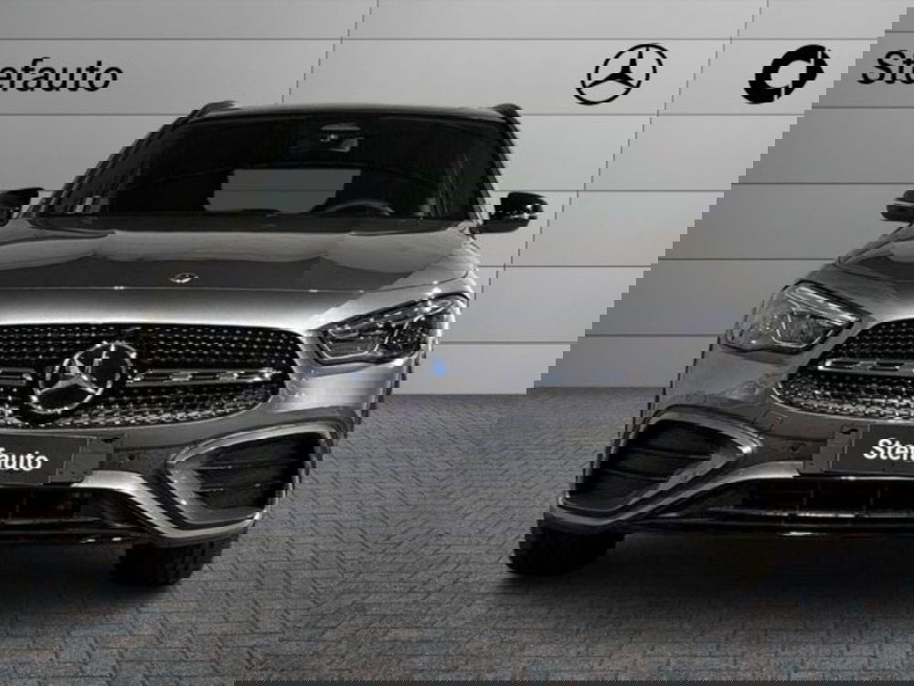 Mercedes-Benz GLA SUV nuova a Bologna (4)