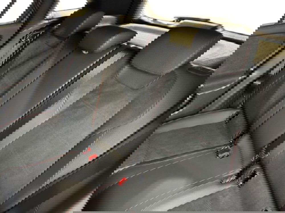 Mercedes-Benz GLA SUV nuova a Bologna (9)