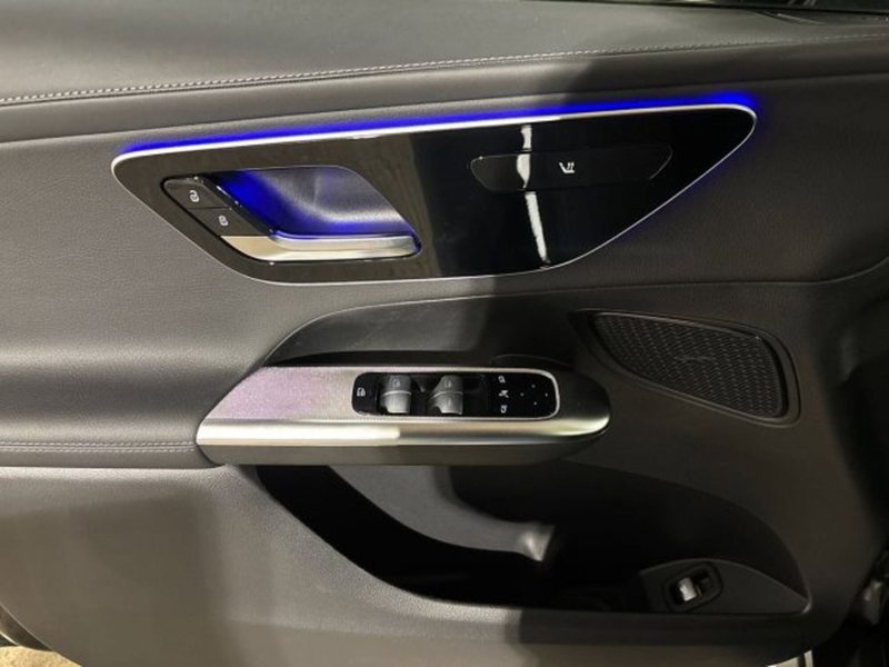 Mercedes-Benz GLC nuova a Bologna (10)