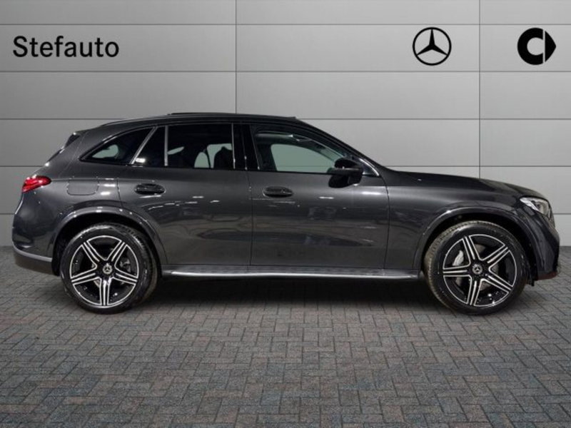 Mercedes-Benz GLC nuova a Bologna (2)