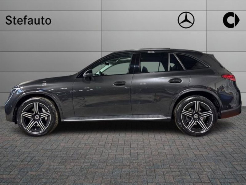 Mercedes-Benz GLC nuova a Bologna (3)