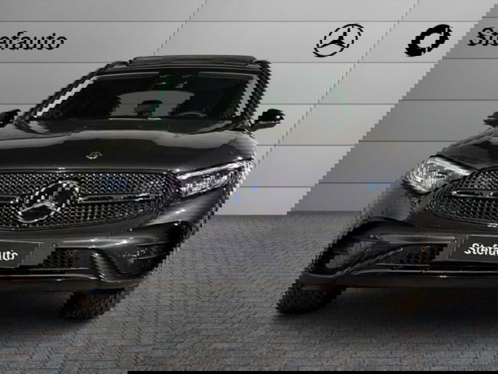 Mercedes-Benz GLC nuova a Bologna (4)