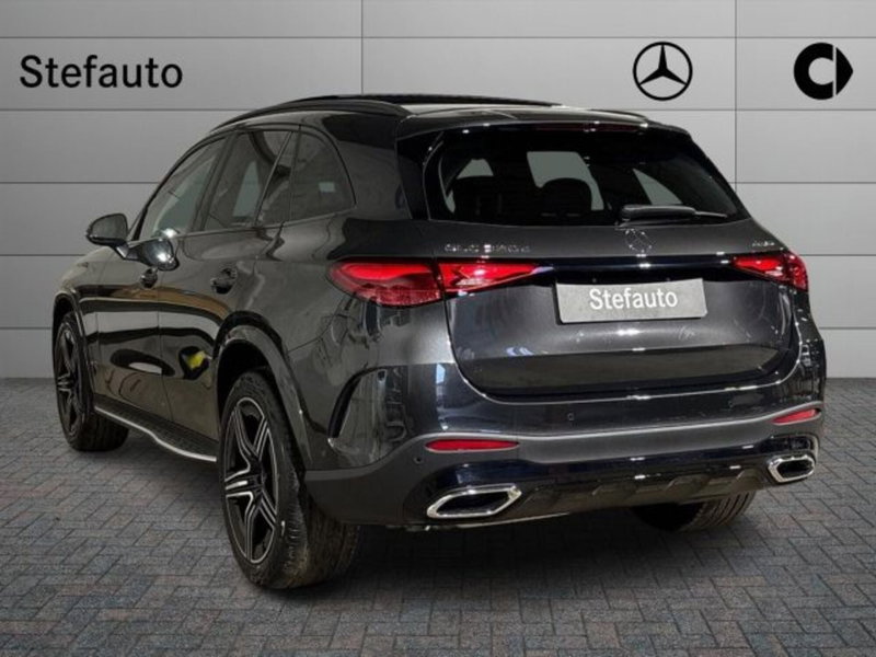 Mercedes-Benz GLC nuova a Bologna (5)
