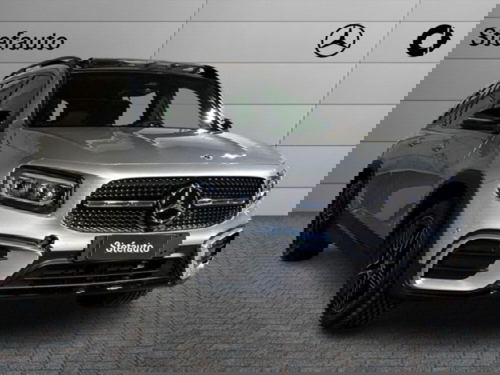 Mercedes-Benz GLB nuova a Bologna