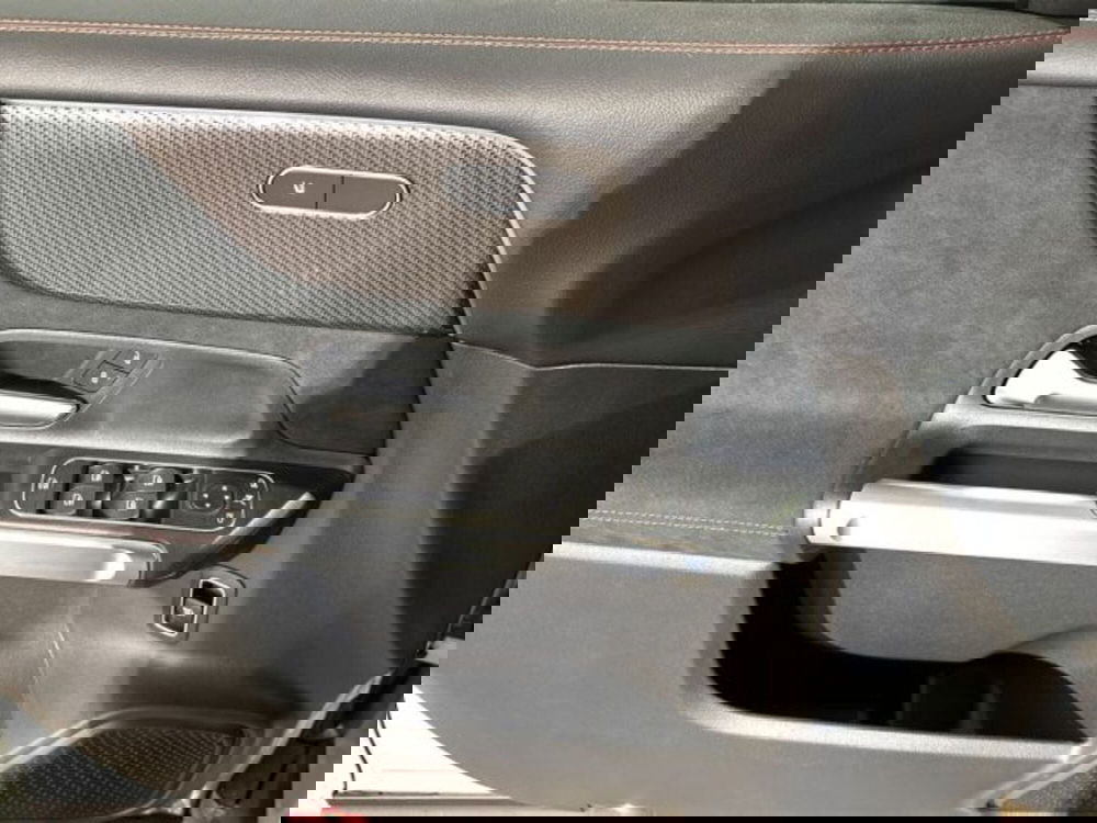 Mercedes-Benz GLB nuova a Bologna (10)