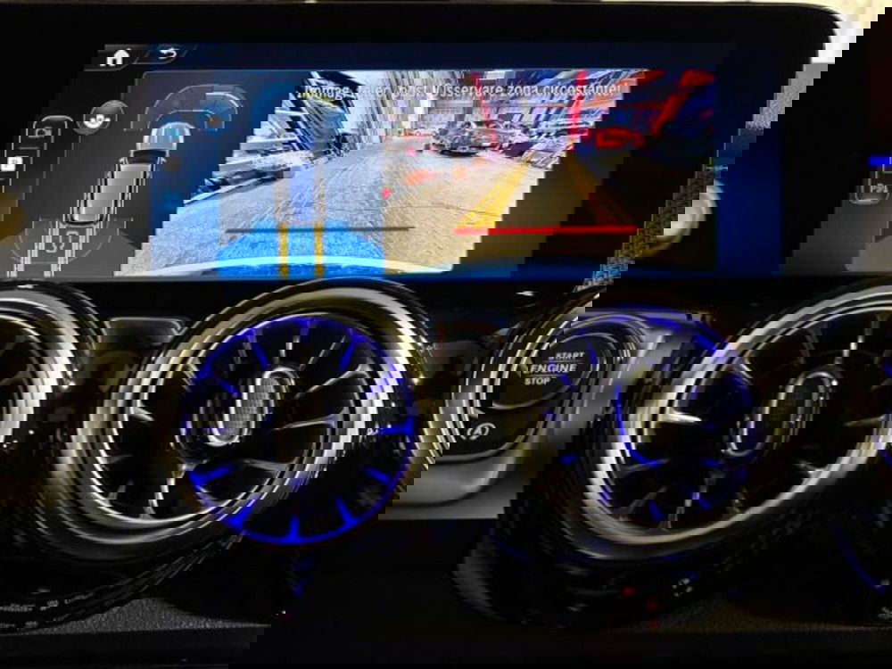 Mercedes-Benz GLB nuova a Bologna (12)