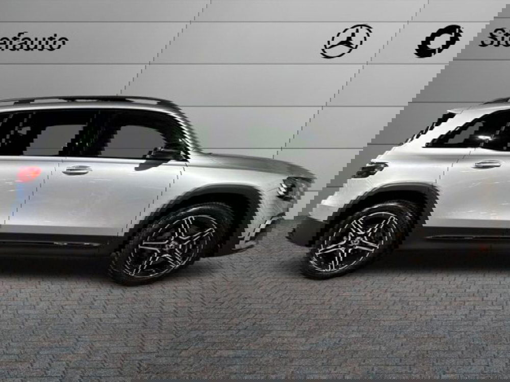 Mercedes-Benz GLB nuova a Bologna (2)