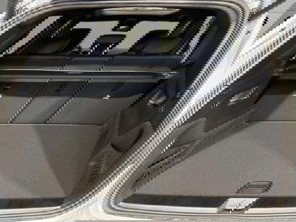 Mercedes-Benz GLB nuova a Bologna (7)