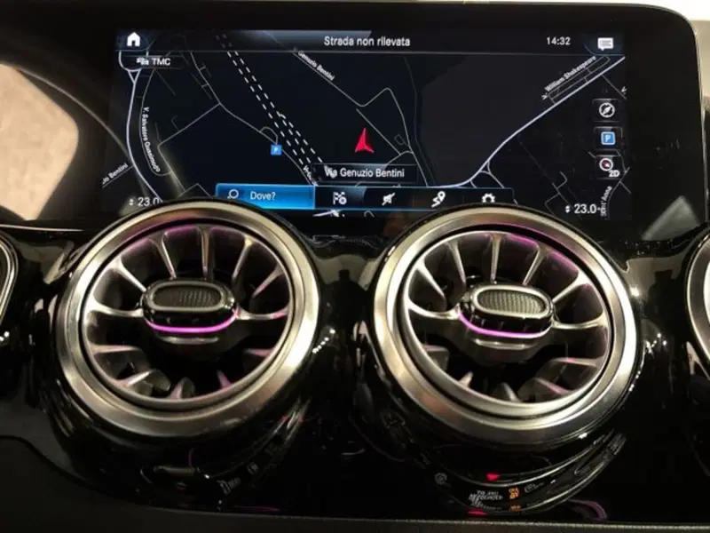 Mercedes-Benz GLA SUV usata a Bologna (12)