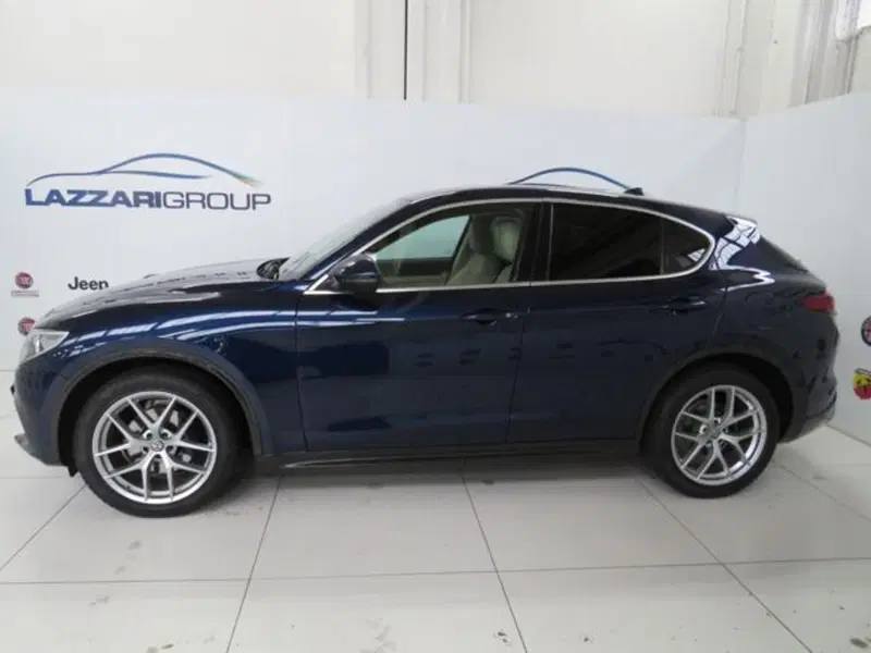 Alfa Romeo Stelvio usata a Lodi (3)