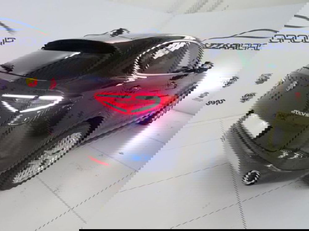 Alfa Romeo Stelvio usata a Lodi (7)