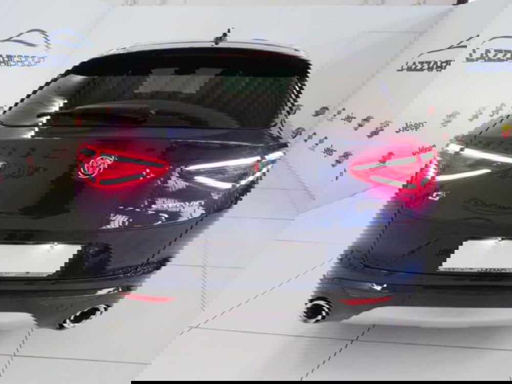 Alfa Romeo Stelvio usata a Lodi (8)