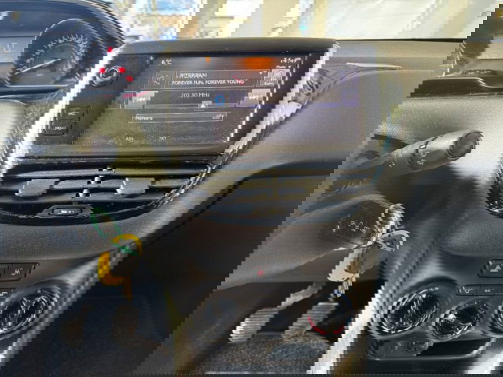 Peugeot 208 usata a Bologna (9)