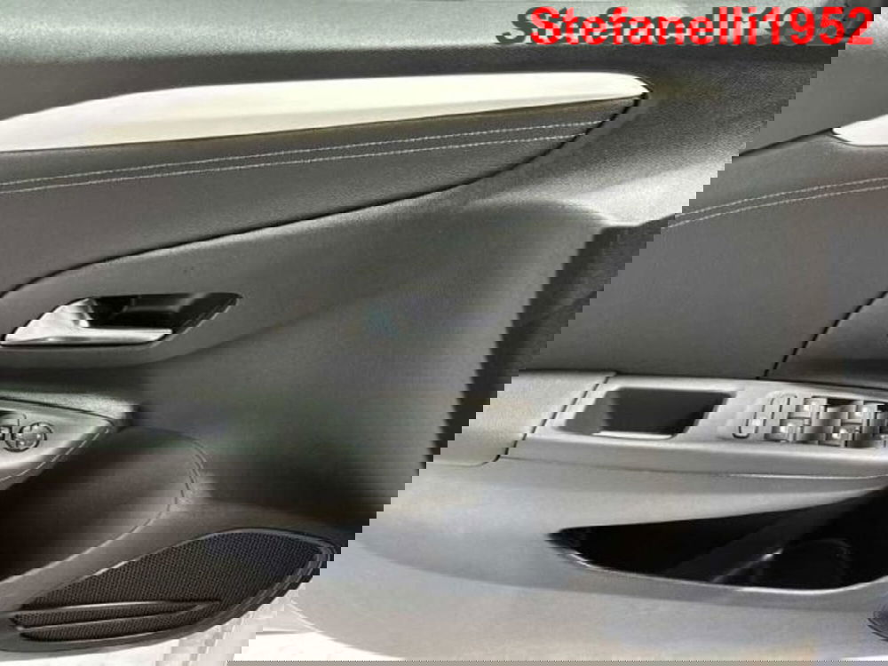 Opel Corsa nuova a Bologna (10)