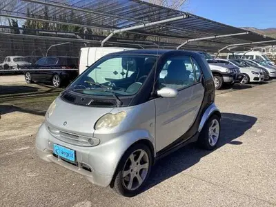 smart city 600 smart &amp; pulse del 2000 usata a Castel Madama