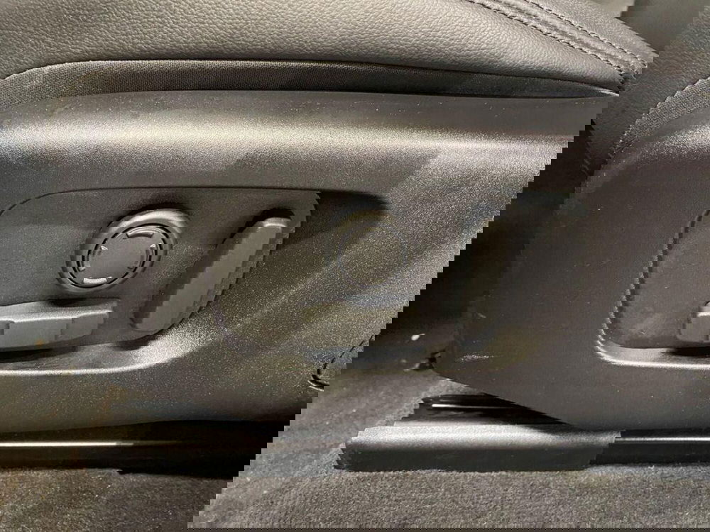 Land Rover Range Rover Velar usata a Torino (12)