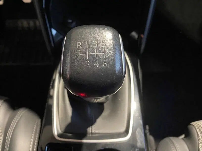 Peugeot 208 usata a Torino (12)