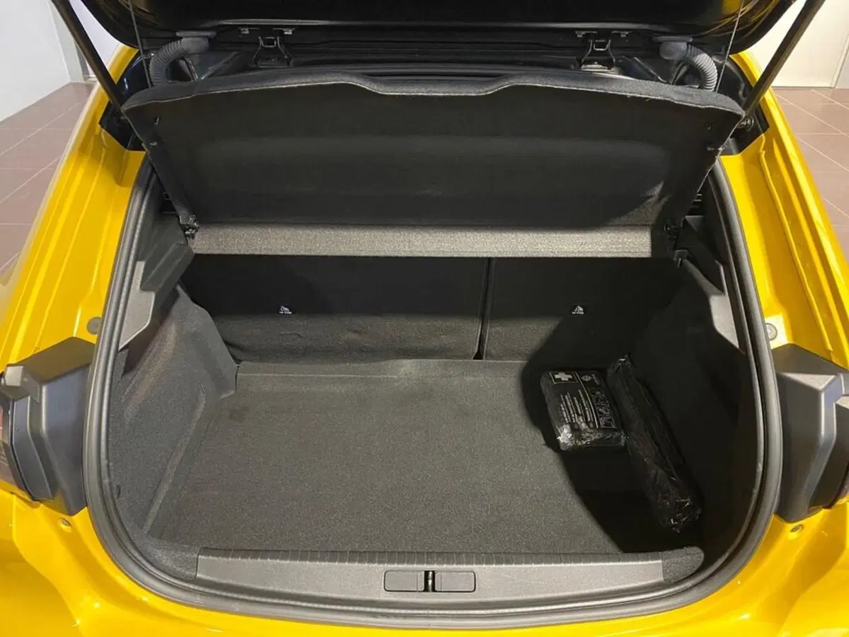 Peugeot 208 usata a Torino (9)