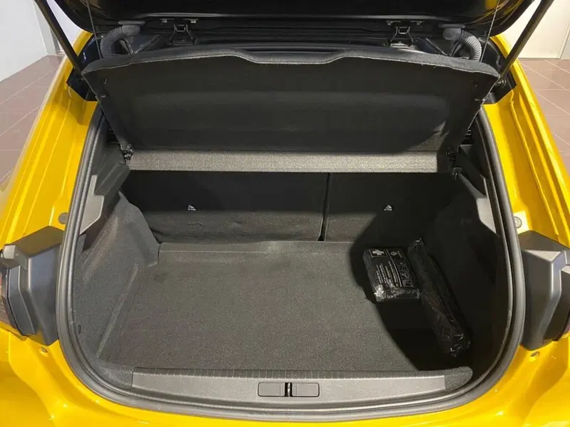 Peugeot 208 usata a Torino (9)