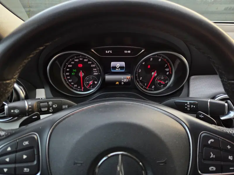 Mercedes-Benz GLA SUV usata a Torino (10)