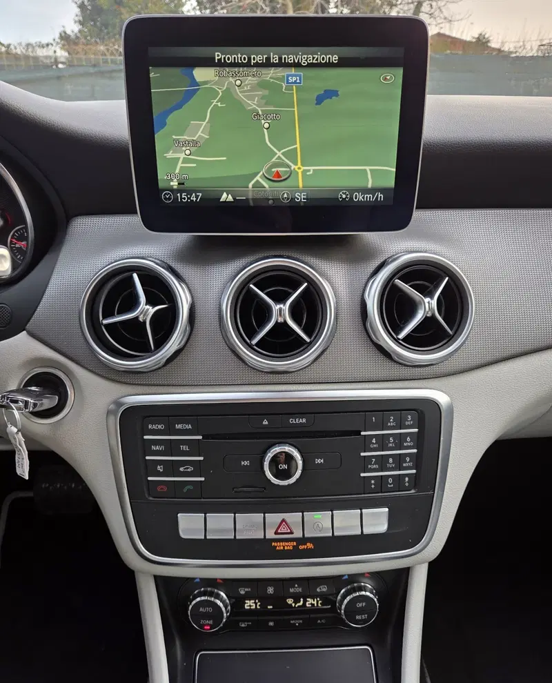 Mercedes-Benz GLA SUV usata a Torino (11)