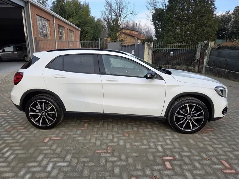 Mercedes-Benz GLA SUV usata a Torino (13)