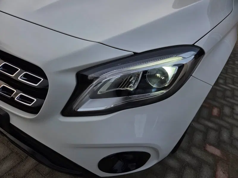 Mercedes-Benz GLA SUV usata a Torino (16)