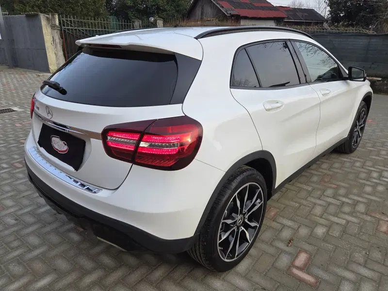 Mercedes-Benz GLA SUV usata a Torino (3)