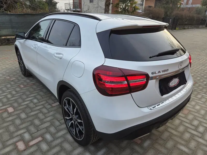 Mercedes-Benz GLA SUV usata a Torino (4)