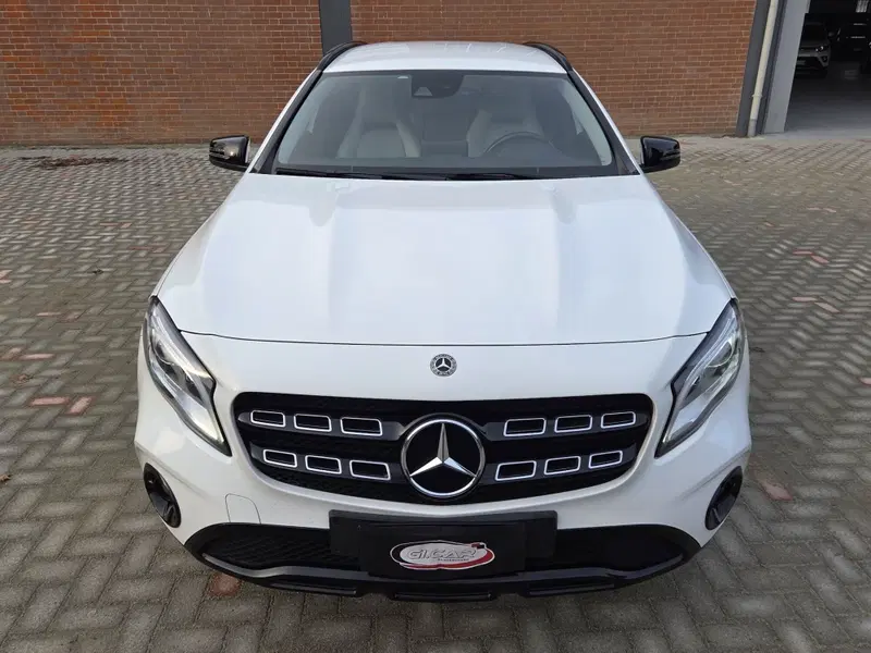 Mercedes-Benz GLA SUV usata a Torino (5)