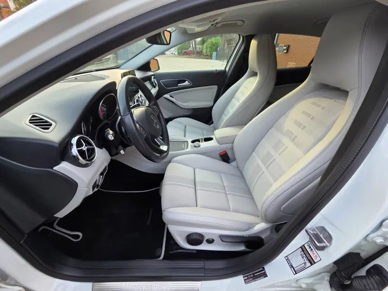 Mercedes-Benz GLA SUV usata a Torino (7)