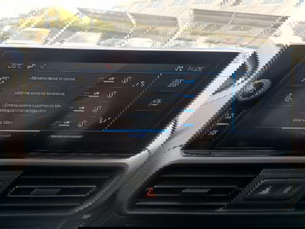 Peugeot Partner Furgone nuova a Brescia (17)