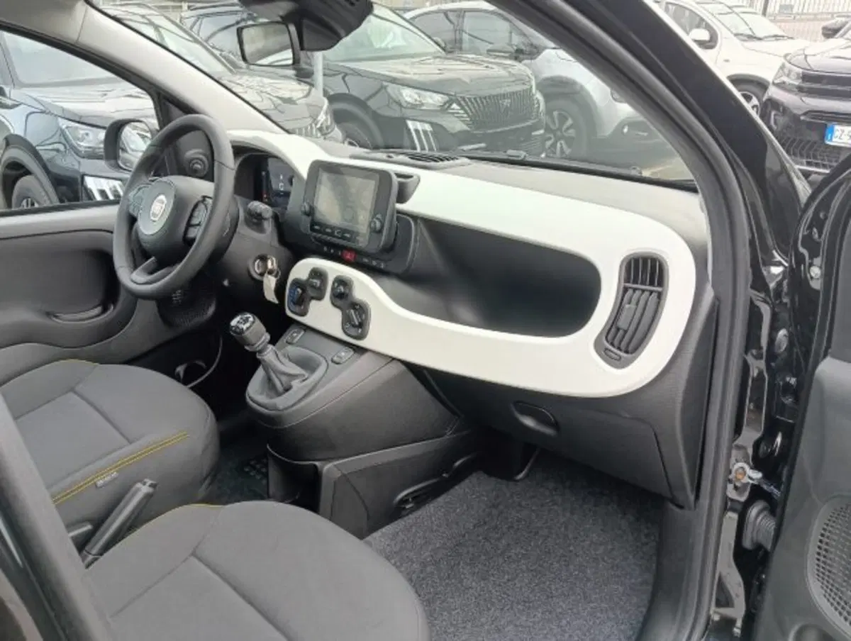 Fiat Panda Cross nuova a Brescia (20)