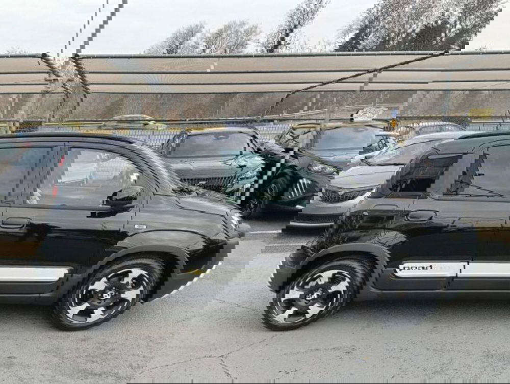 Fiat Panda Cross nuova a Brescia (4)