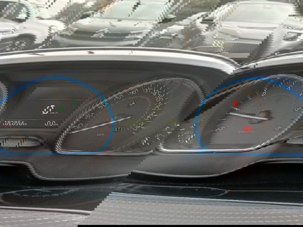 Peugeot 2008 usata a Brescia (7)