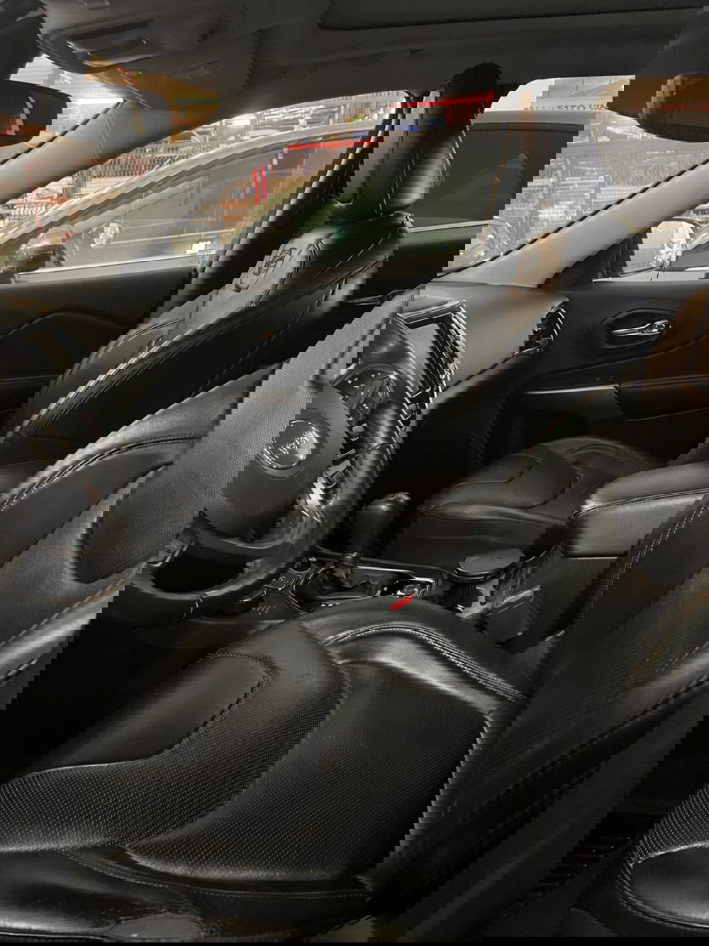 Jeep Cherokee usata a Cagliari (9)