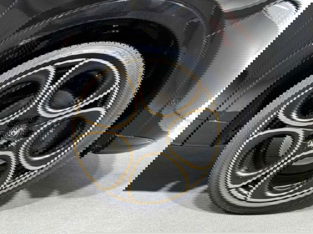 Alfa Romeo Tonale nuova a Sondrio (9)